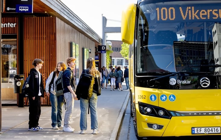 Brakar et FAIRTIQ annoncent un partenariat pour le tout premier projet pilote norvégien de billetterie mobile postpayée au kilomètre
